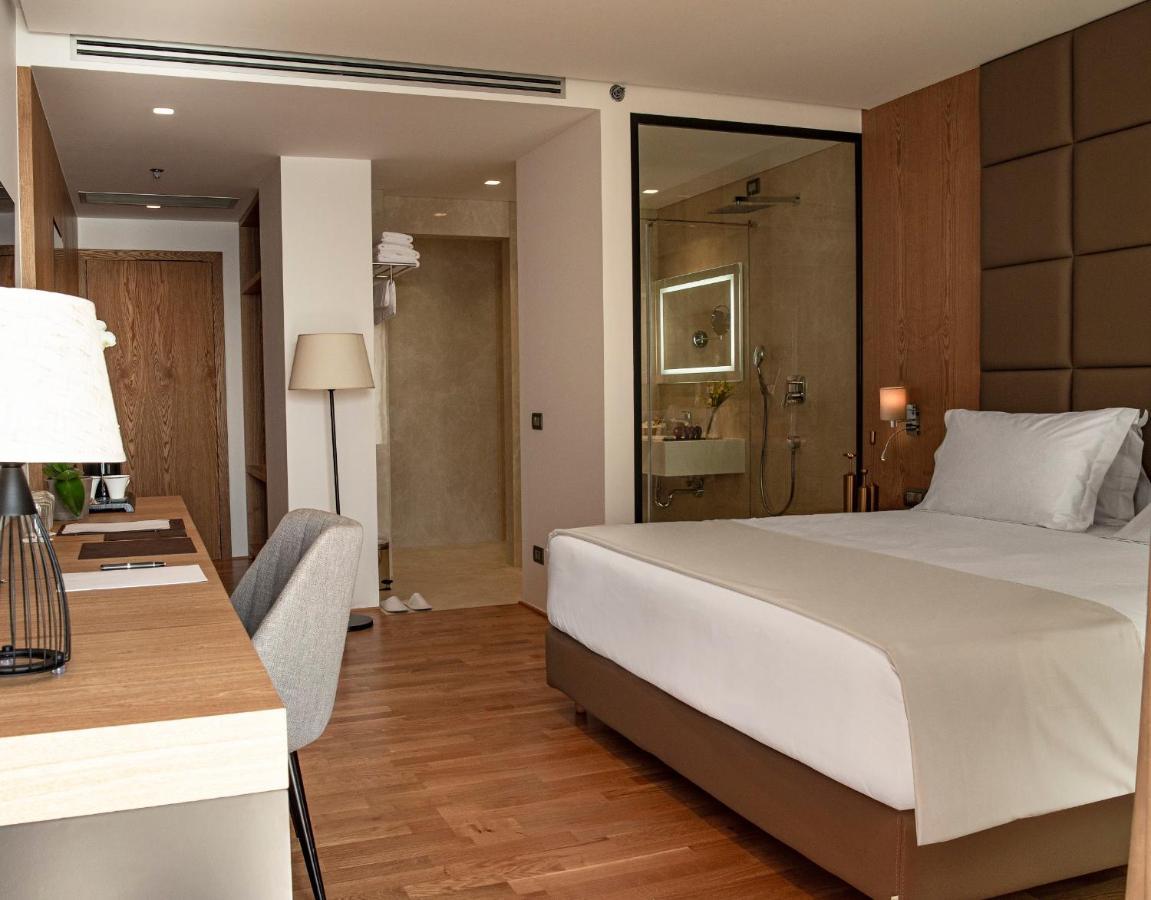 Amare Hotel Shëngjin Buitenkant foto