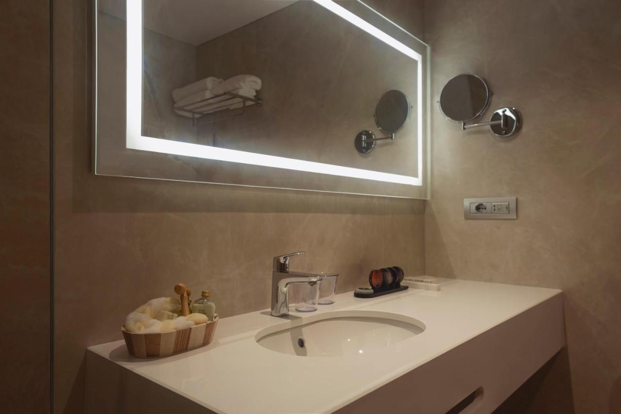 Amare Hotel Shëngjin Buitenkant foto