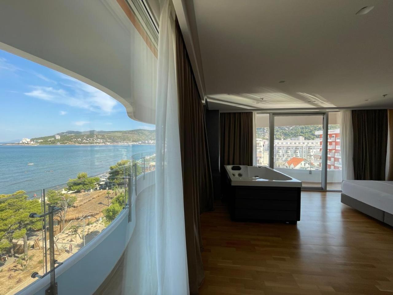 Amare Hotel Shëngjin Buitenkant foto